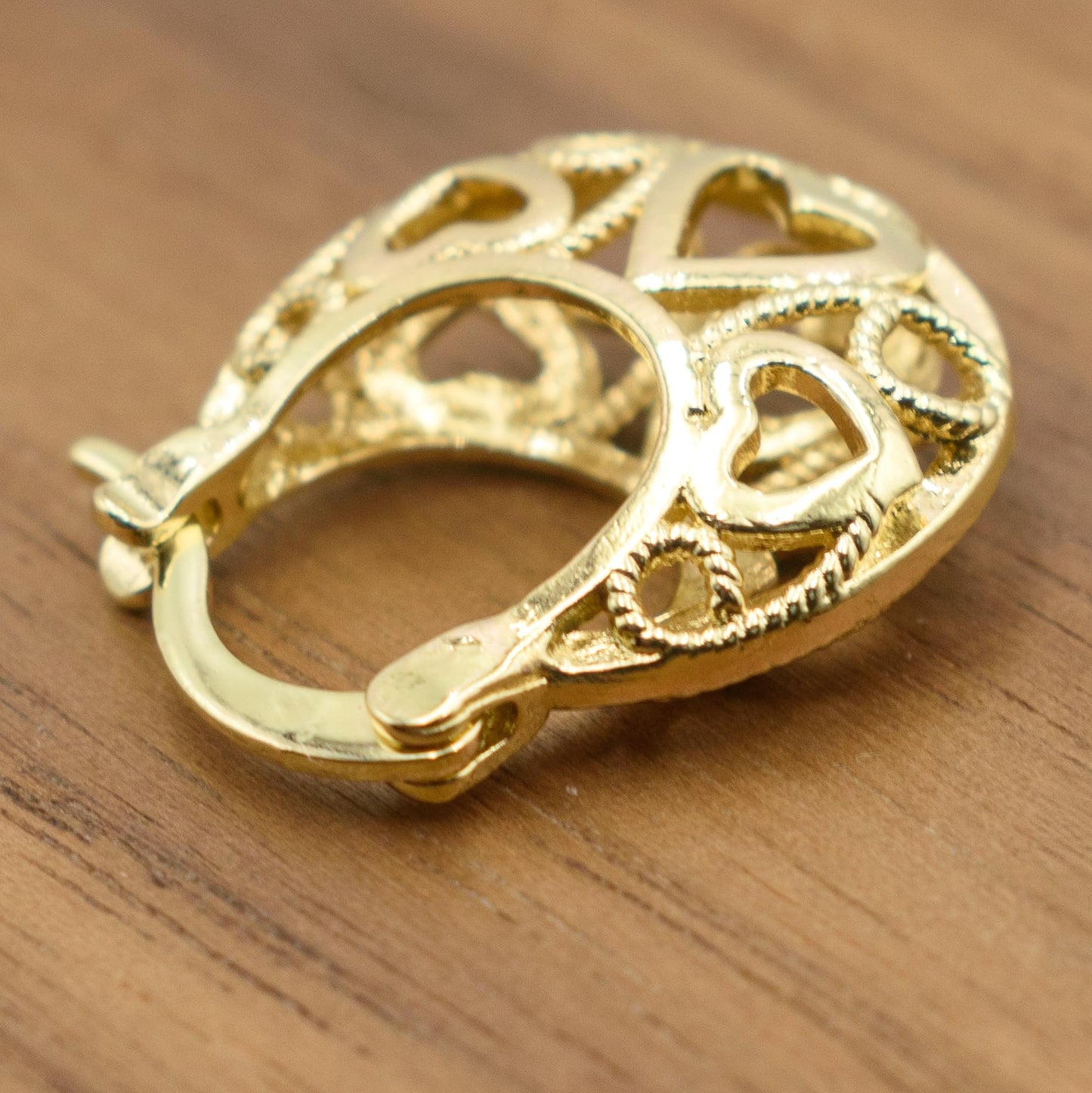 0.68" Inch Vintage Filigree Lace Hollow Heart Cut Out Hoop Huggie Earrings, 18k Yellow Gold Filled