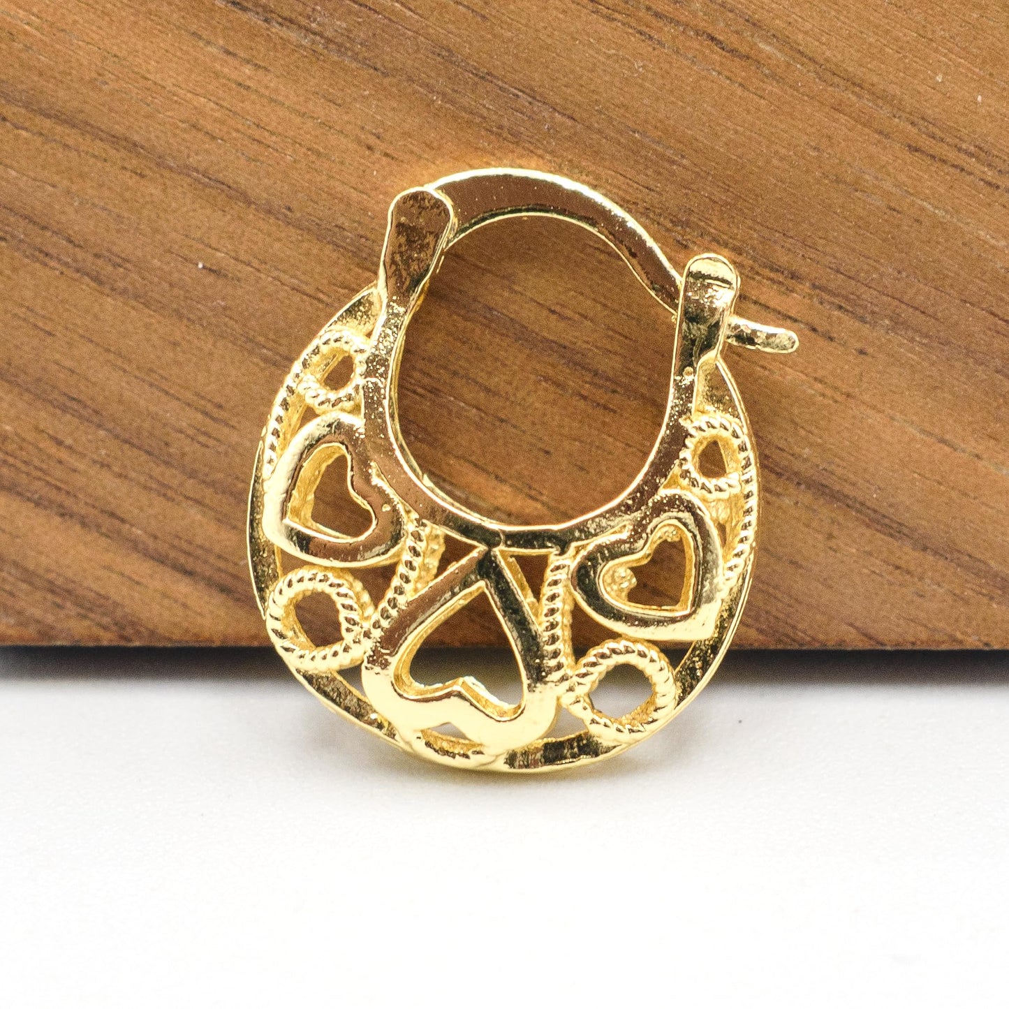 0.68" Inch Vintage Filigree Lace Hollow Heart Cut Out Hoop Huggie Earrings, 18k Yellow Gold Filled