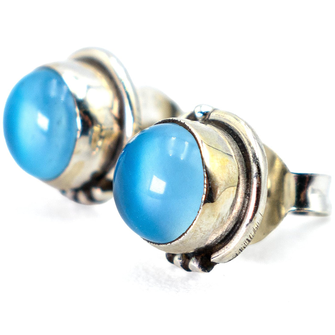 Dainty Round 6.5mm Light Blue Moonstone Stud Earrings, Vintage Antique Detailing, 925 Sterling Silver