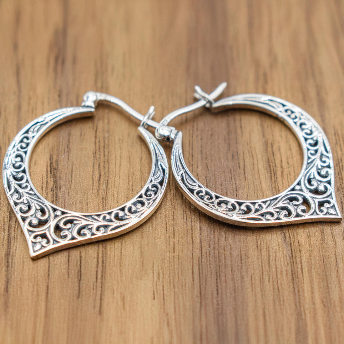 Sterling Silver Filigree Hoop Earrings, Vintage Style Openwork Design, Heart Details, 31mm